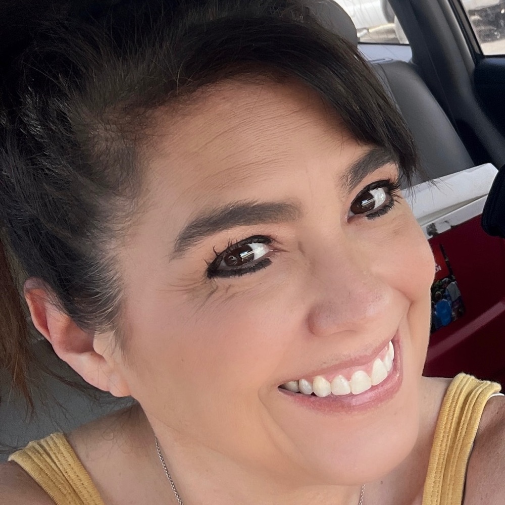 Meet your Posher, Monica